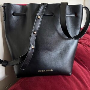 Mansur Gavriel Women's Black Ballerina Classic Bucket Bag with Pochette!